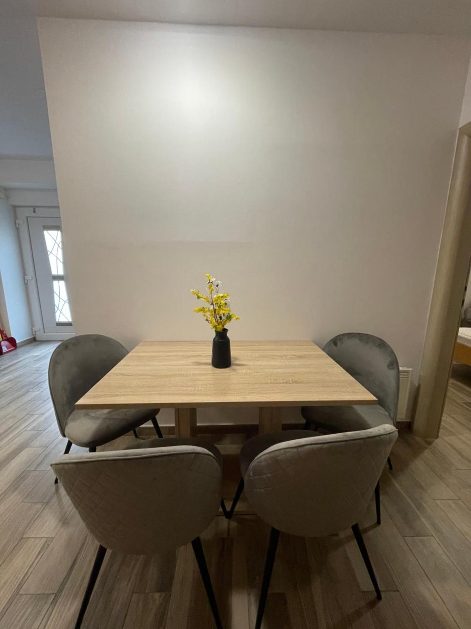 Apartmani Danica Nerezine Kültér fotó