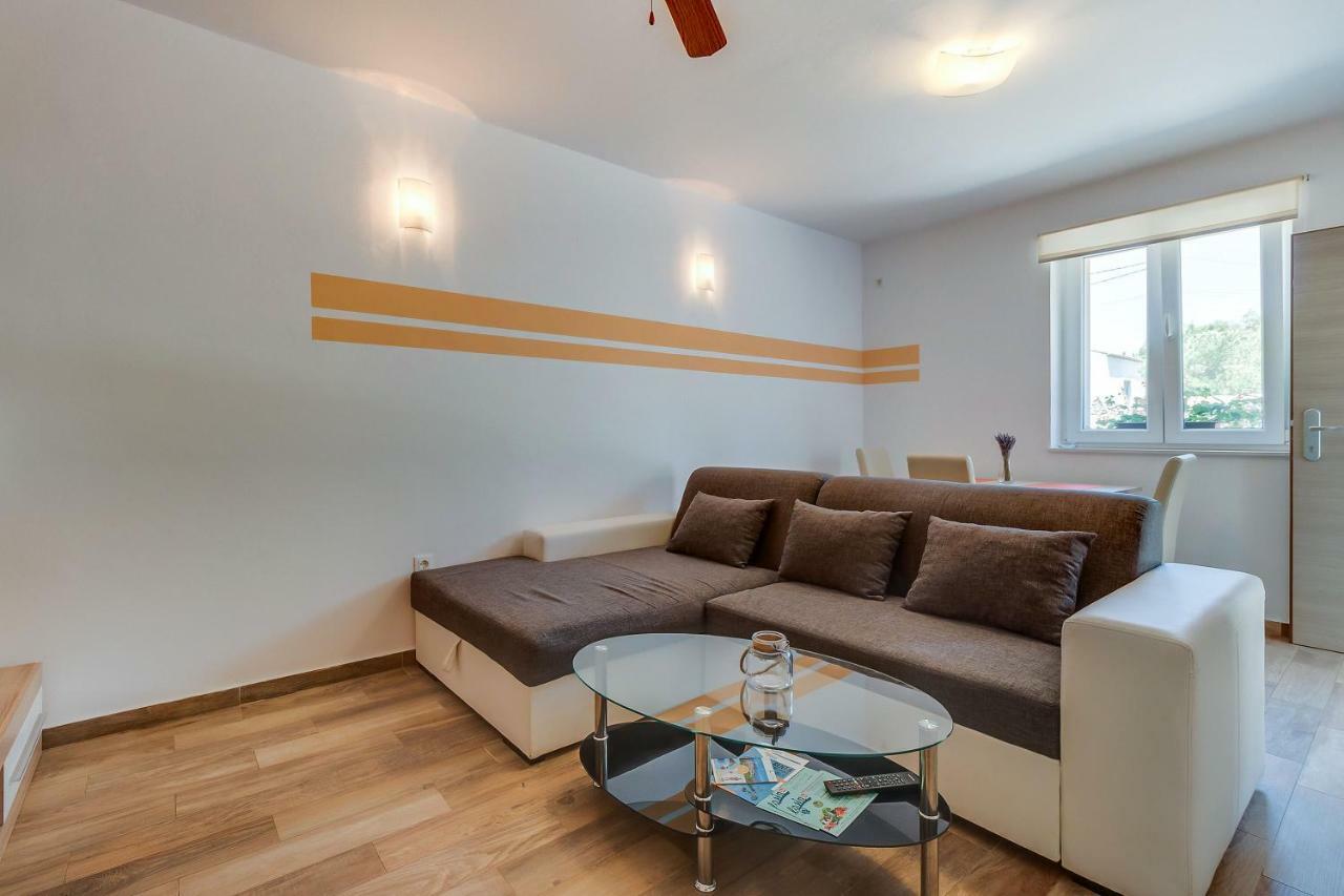 Apartmani Danica Nerezine Kültér fotó