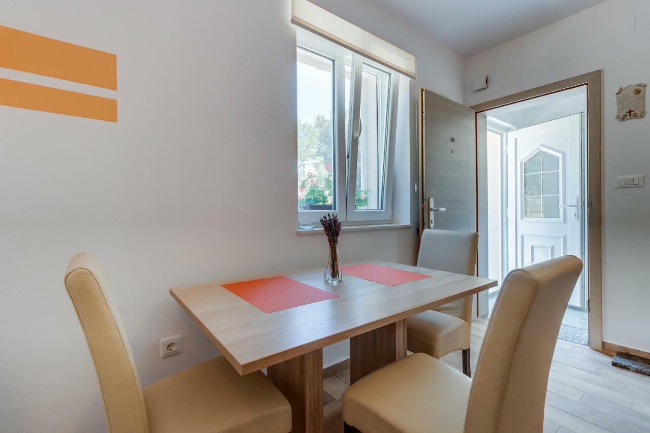 Apartmani Danica Nerezine Kültér fotó