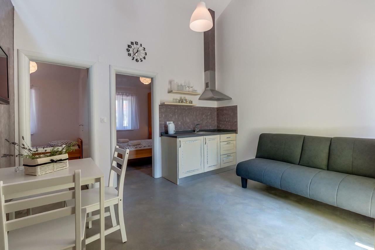 Apartmani Danica Nerezine Kültér fotó